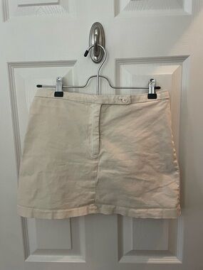 BRANDY MELVILLE Cream Mini Skirt - Classic Clean Style